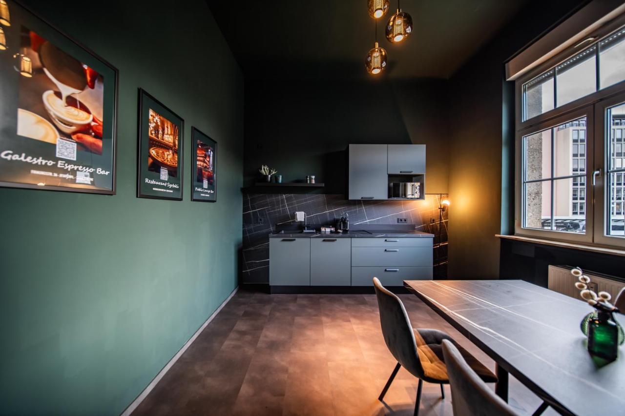 Llr Design Apartment - Emerald Green Im Zentrum Von Koblenz Кобленц Екстериор снимка