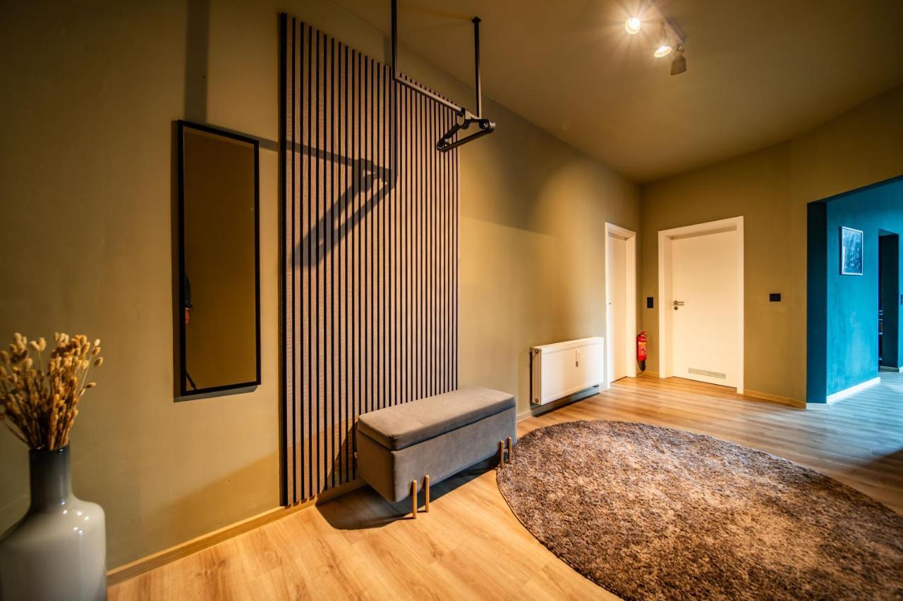 Llr Design Apartment - Emerald Green Im Zentrum Von Koblenz Кобленц Екстериор снимка