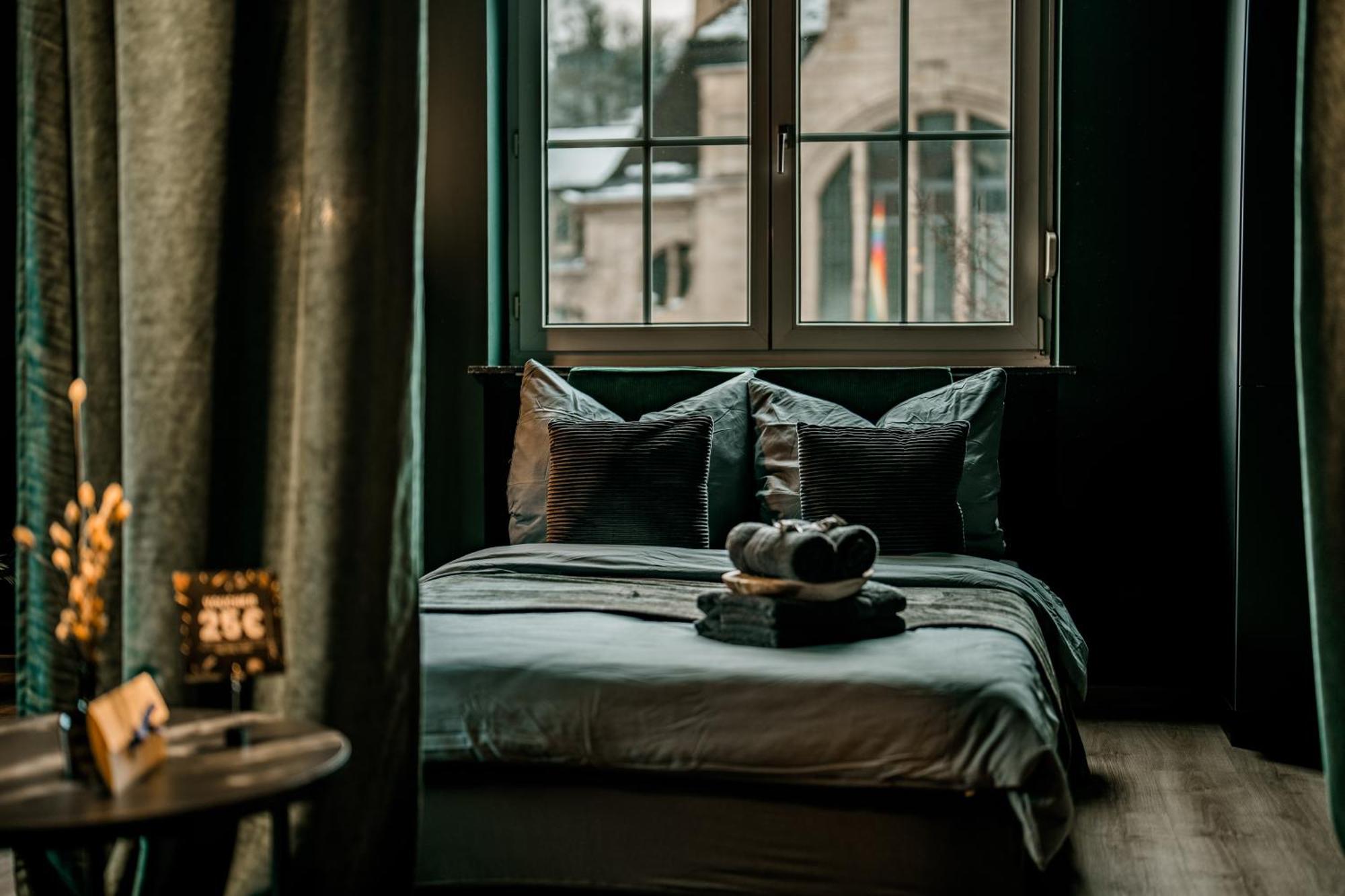 Llr Design Apartment - Emerald Green Im Zentrum Von Koblenz Кобленц Екстериор снимка